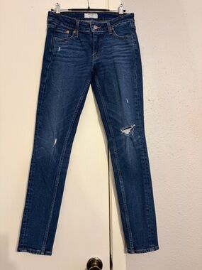 Levi's Dark Indigo Skinny Jeans with Light Distressing